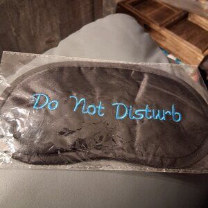 brand new sleep eye maskno more discounts please cant afford single disabled mo